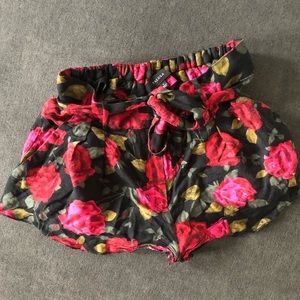 Aritzia Talula Floral High Waisted Shorts w/ Sash